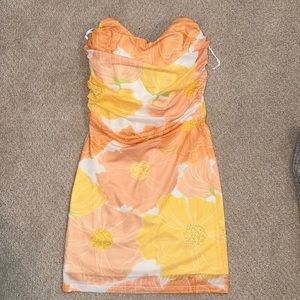 Never worn, beautiful corset strapless summer dress from brand Sabo Skirt!